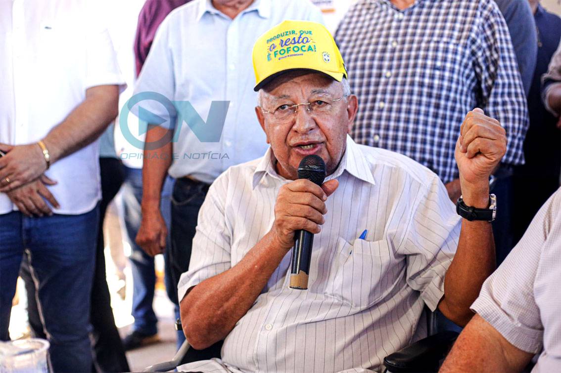 Prefeito lança programa para asfaltar mais de 20 ruas de Teresina onde moram cadeirantes